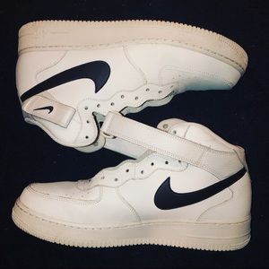 Nike Air Force 1s high top